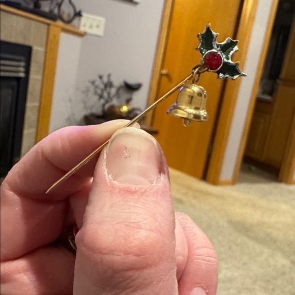 Vintage Santa Claus Pin and holly set - Picture 2 of 6